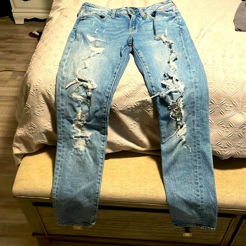 AÉROPOSTALE jeans, slim, 29 by 30 ripped. Good condition, torn lightly. - Picture 2 of 6